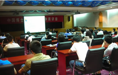 我校2011年中国博士后科学基金申请讲座及经验交流会成功举行